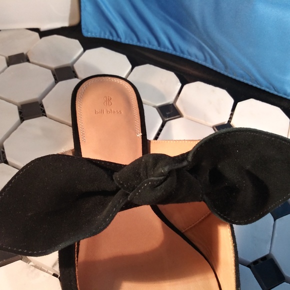 NWOT Bill Blass Black suede mule - Picture 2 of 6